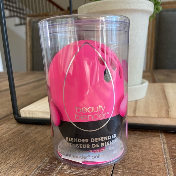 beautyblender Other - Beauty Blender Defender